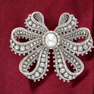 Queen Elena bow brooch in 925 sterling silver and simulated diamond