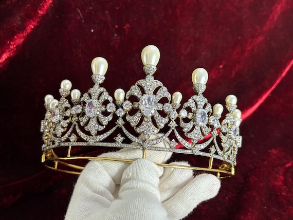 真珠　ティアラ　シルバー　Perl tiara wedding Pearl & Crystal Bridal Tiara, Pearl Wedding Tiara, Pearl
