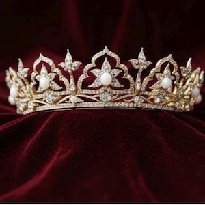 Queen Victoria Oriental Circlet planters replica on 925 sterling silver, luxury stones , bridesmaid tiara