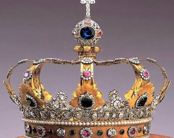 Vintage Crown Jewelry: CZ Zircon, 925 Sterling Silver, Bavarian King's Crown—Royal, Vintage, Unique Gemstone Statement Piece"