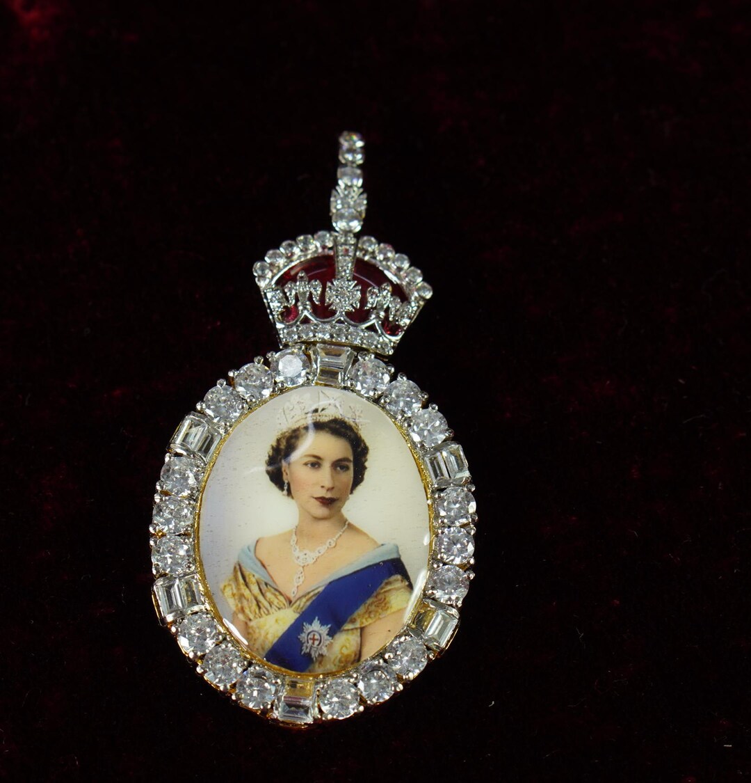 ＱＵＥＥＮ　ＥＬＩＺＡＢＥＴＨ　ＴＨＥ　ＳＥＣＯＮＤ 1985-1997 Great Britain Gold Sovereign Elizabeth II Proof | eBay