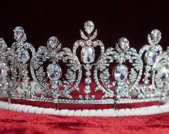 The Queen Sophia of Greece Tiara in 925 Sterling Silver, Royal