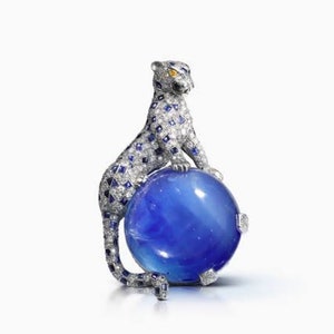 925 sterling silver CZ Zircon cabochon blue sapphire Duchess of Windsor  panther brooch for her /wedding/Anniversary/Mother