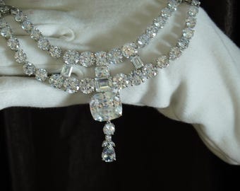 Touissant Necklace Cartier Ocean's Necklace Price Ocean Movie