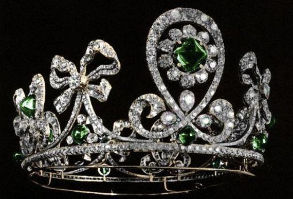 Empress Alexandra Fedorovna Emerald Tiara Crown Parure , Imperial