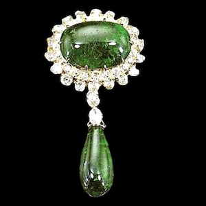Queen  Amelia of Portugal cabochon emerald brooch replica, luxury 5A cubic zircon and emerald, Gift for mom