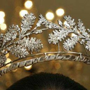 Vintage style 22.89 Ctw Rose Cut Diamond 925 Sterling Silver oak leaf Tiara