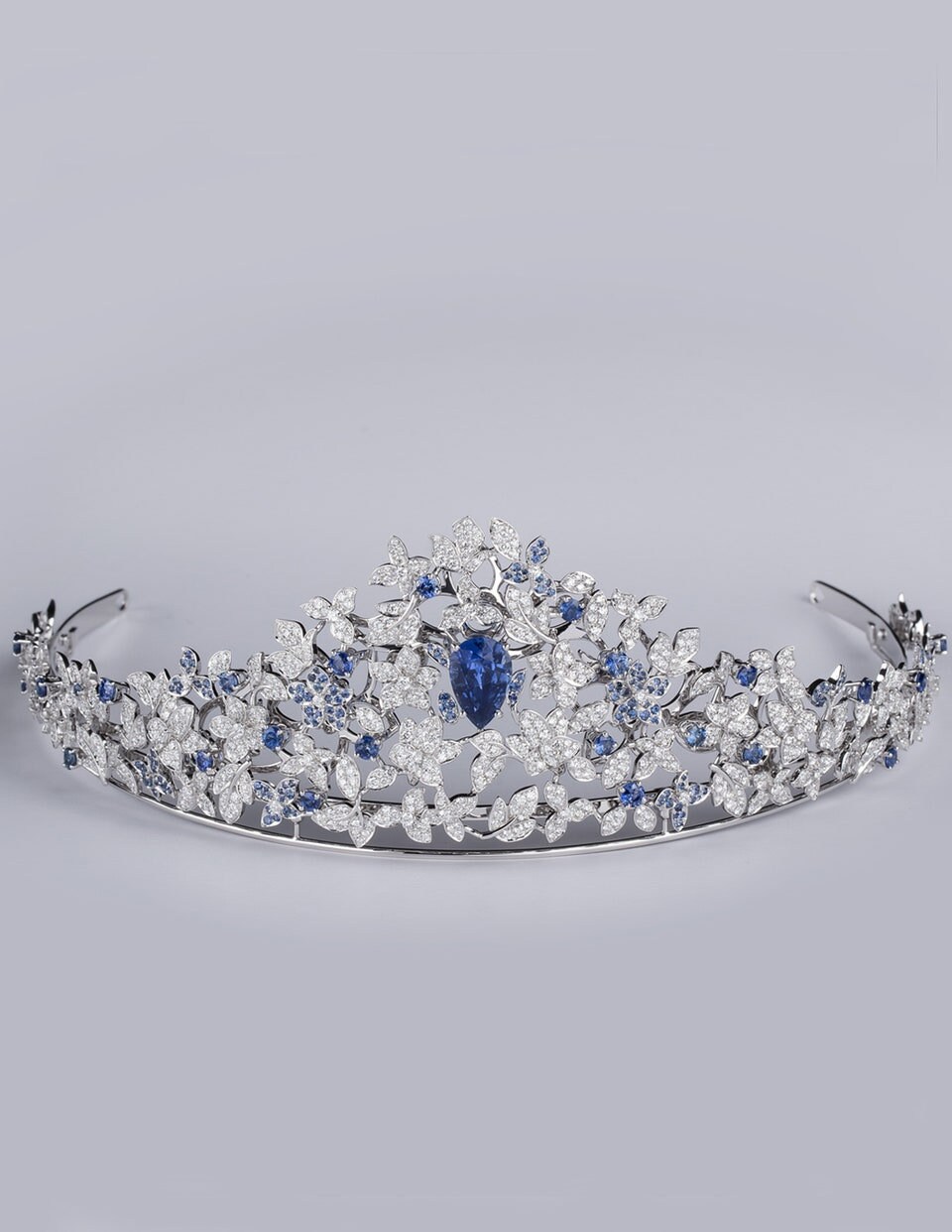 Danish Design Womens Tiara Stripe Watch - Silver/Gold/White A new tiara for Queen Mary! The Danish royal reworks the crown