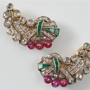 ヴィンテージジュエリー ローズカットダイヤモンド エメラルドとルビー スタッドイヤリング 女性用