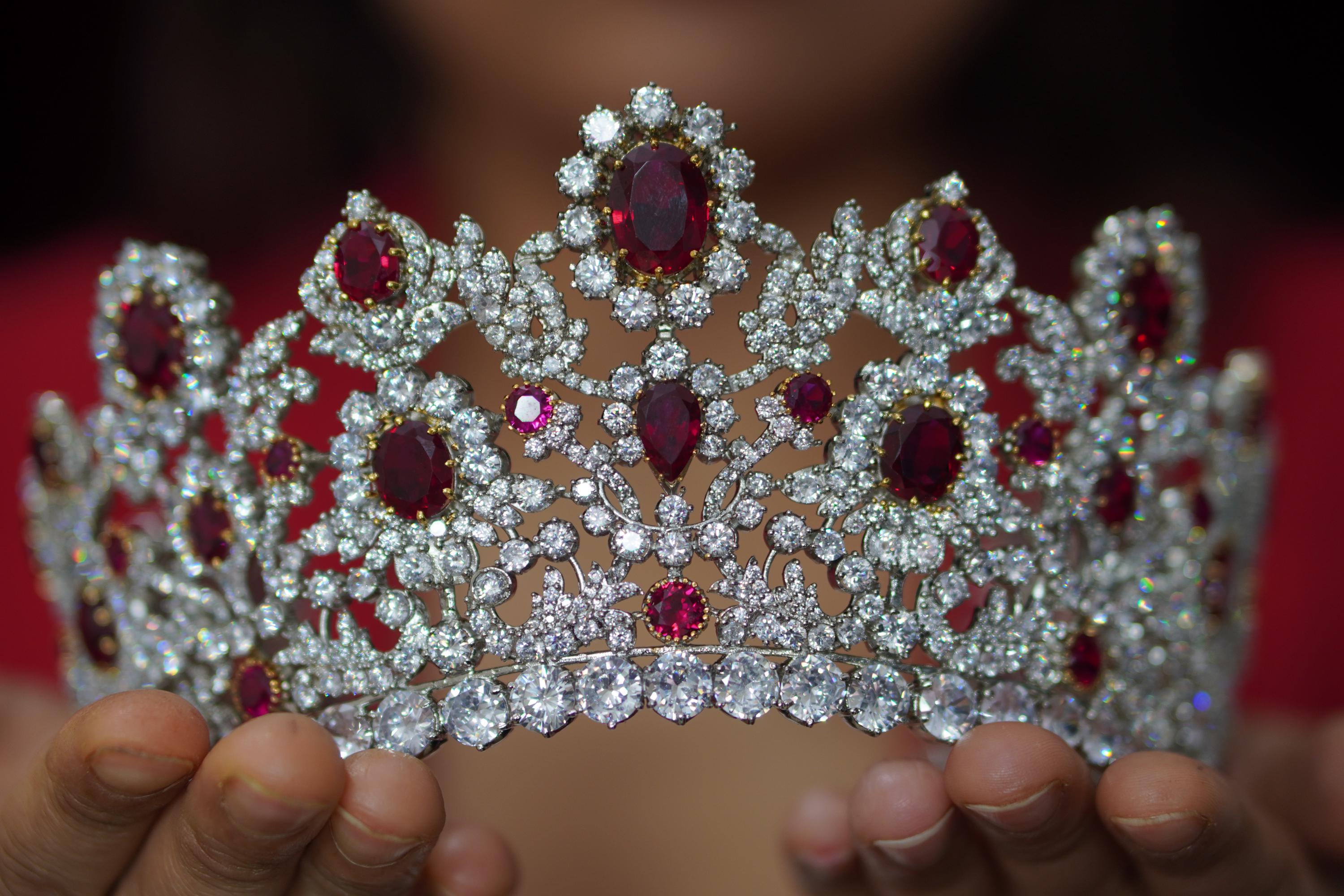Royal Duchess of Angouleme Ruby Tiara Replica in 925