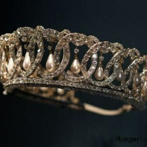 Victorian Era Vintage Reproduction Rose Cut Diamond Vladimir Queen Tiara