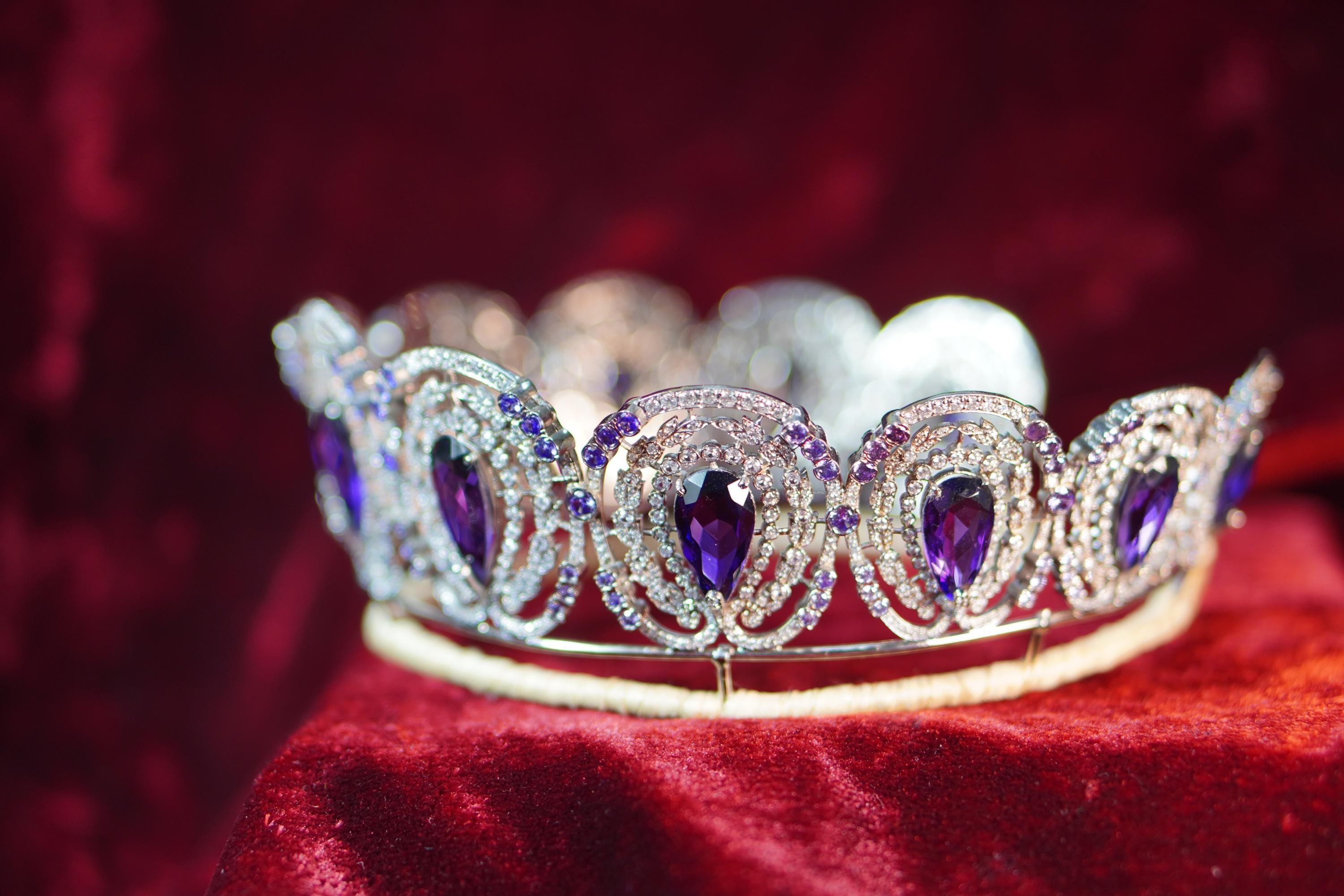 Queen Alexandra of Denmark Amethyst Tiara in 925 Sterling  display picture 3
