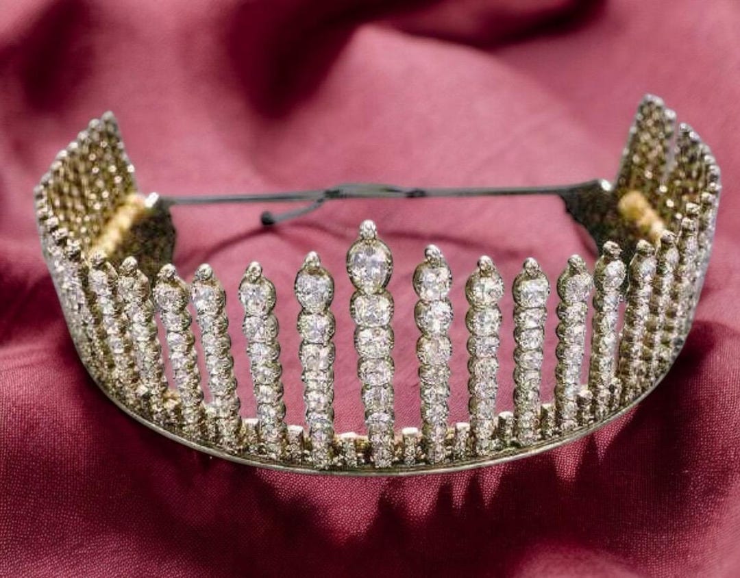Queen Alexandra Crown - Elegant Gift for Mother - Victorian