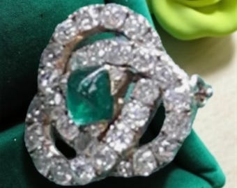Queen Mary Emerald Celtic knot brooch in 925 sterling silver, cubic zirconia gift for her