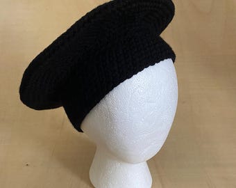 Sombrero escocés de acrílico/tamaño tam-o-shanter negro de ganchillo