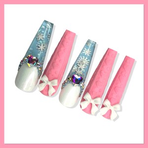 Pink Sweater Press On Nails | Xmas nails | Holiday Nails | Pink 3D Sweater Nails | Winter Heart Glue On Nails | Autumn Nails