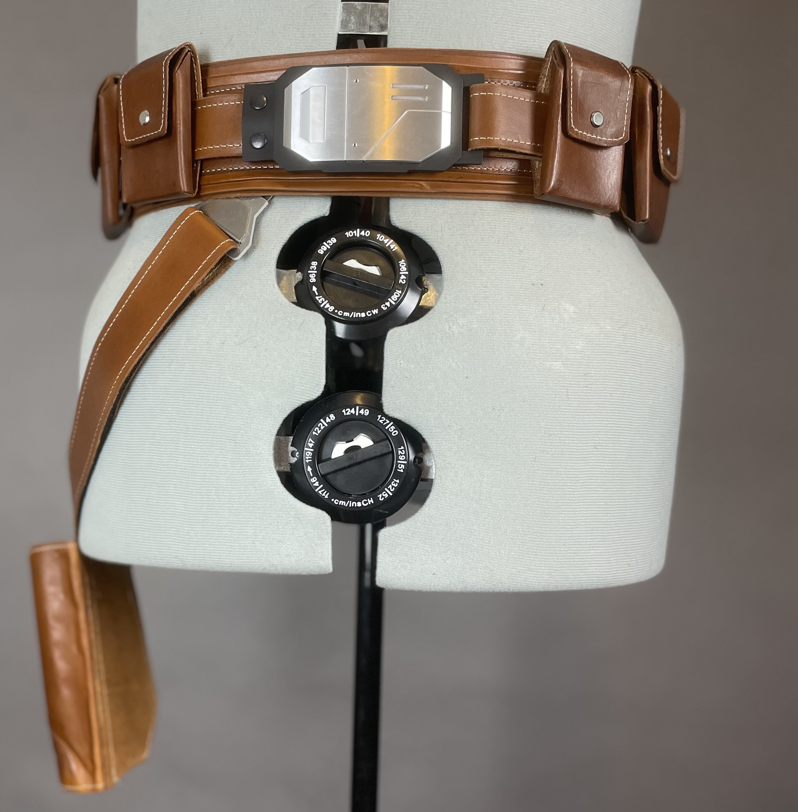 Axe Woves- Season 3- the Mandalorian- Belts, Holsters & Pouches - Etsy Axe Woves- Season 3- the Mandalorian- Belts, Holsters & Pouches - Etsy