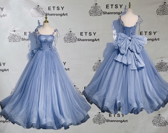 Elegant Blue Tulle Spaghetti Straps Handmade Flowers with big Bows Beads Long Prom Formal Evening Dresses Women's Wedding Party Dress Gowns