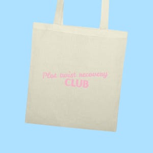 Plot twist recovery club – BookTok tote bag for readers, book lovers, literature lovers, tropes, romantasy merch library
