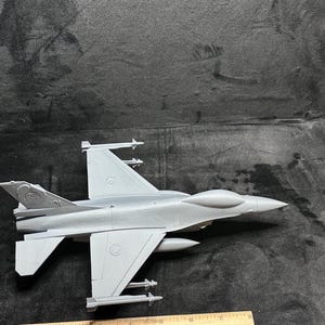 F-16