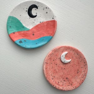 Set of 2 hand-painted ring dishes