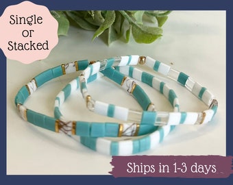 Bracelet de perles Miyuki Tila : bracelet de carreaux turquoise, blanc et or