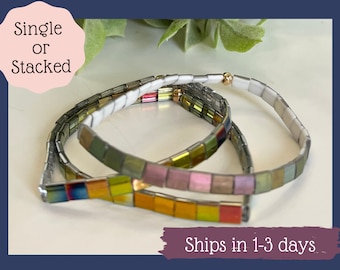 Braccialetto di perline Miyuki Tila: bracciale elastico con piastrelle di vetro