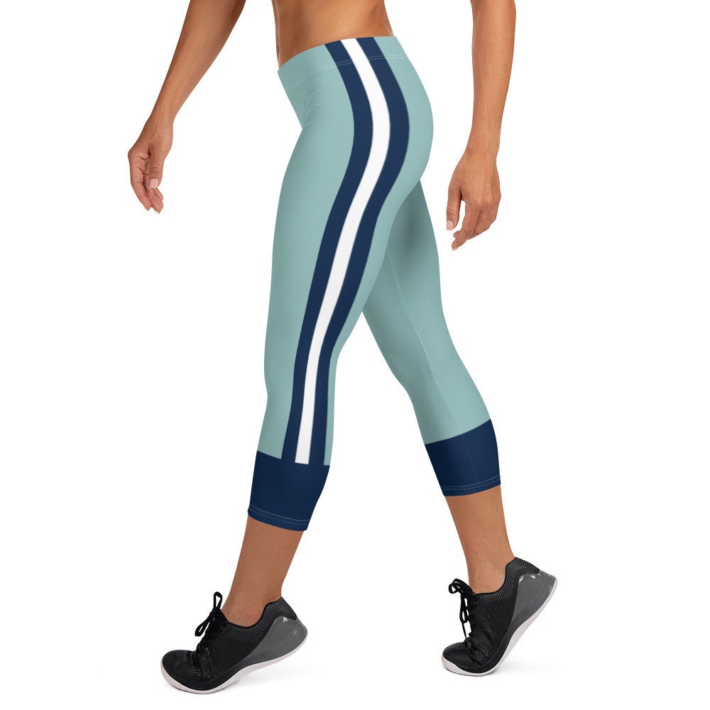 Discover Dallas Football Women's Capri Leggings, Game Day Leggings