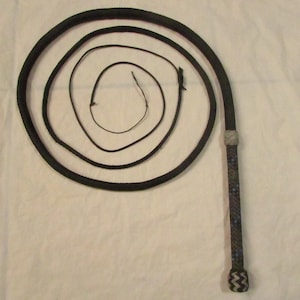 2,5m lange Ochsenpeitsche aus Paracord