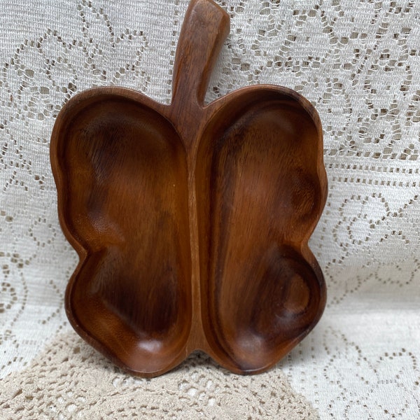 Hand Carved MONKEY POD Wood Divided Serving Dish in 4 Leaf Clover Motif|Handmade Natural Wood Divided Clover Table Top Organizer