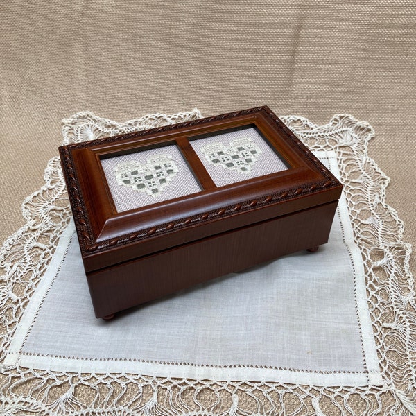Musical Jewelry Box Wood Trinket Box Plays "You Light Up My Life" Music Wind Up Ring Box with Photo Frame Lid