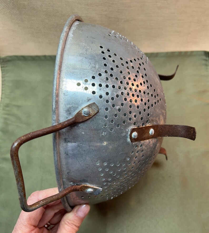Rusty Colander Vintage Aluminum Footed Strainer With Star Pattern | Farmhouse Kitchen ...