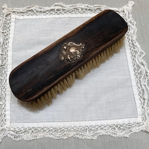 Vintage Clothing BRUSH with Ornate Silverplate Adornment|Shoe Shine Brush With Wood Handle|Thick Bristle Shoeshine Brush