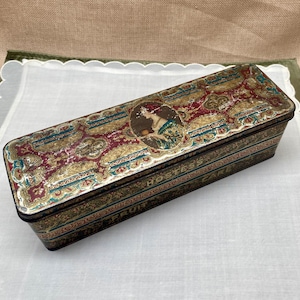 Antique Hostess Fruit Cake TIN Storage BOX with Lid | Farmhouse Tin Food Storage Boxes |Collectible Tin Storage Boxes