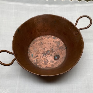Vintage Hammered COPPER Pot with Double Handles and Sloping Sides |Collectible Hand Forged 7 inch Copper Bowls|Farmhouse Copper Planter