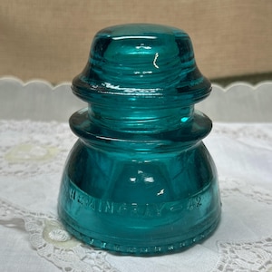 Vintage Hemingray No. 42 Aqua Glass Insulator: Collectible Telephone Pole Art