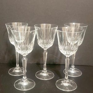 Five (5) - 7-1/2&quot; Schott Zwiesel &quot;Alliance&quot; Crystal Wine Glasses / &quot;TWO (2) AS-IS&quot; Glasses / Read Description / Germany