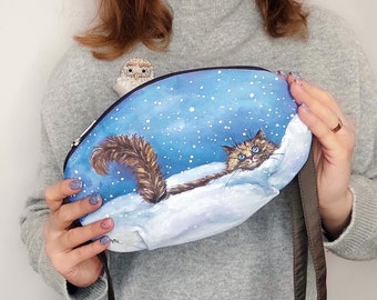 Cat mom purse painted to order, funny cat painting gift for women, custom painted small crossbody purse, cute shoulder bag, cat in the snow