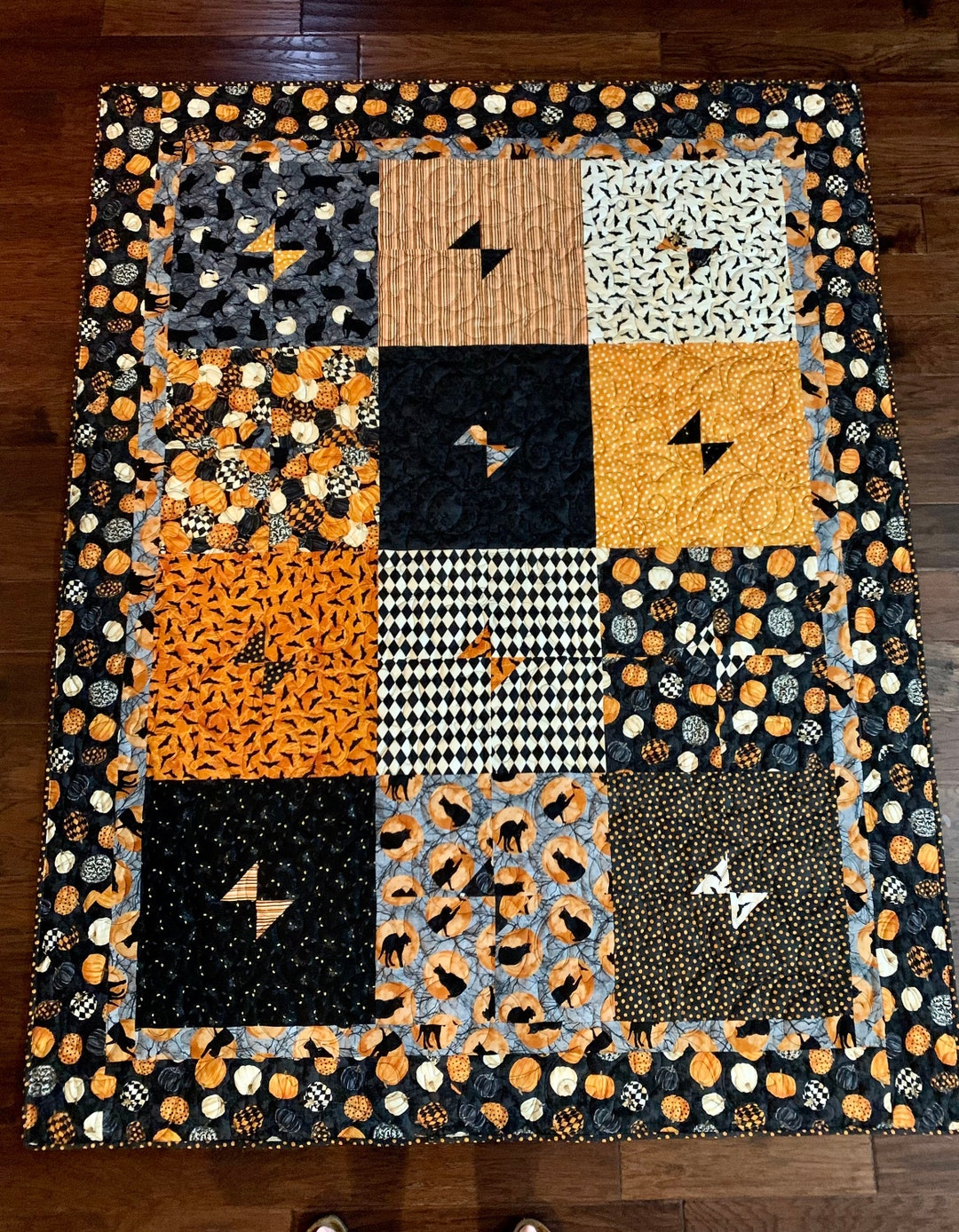 Black Cat Capers Halloween Quilt Etsy