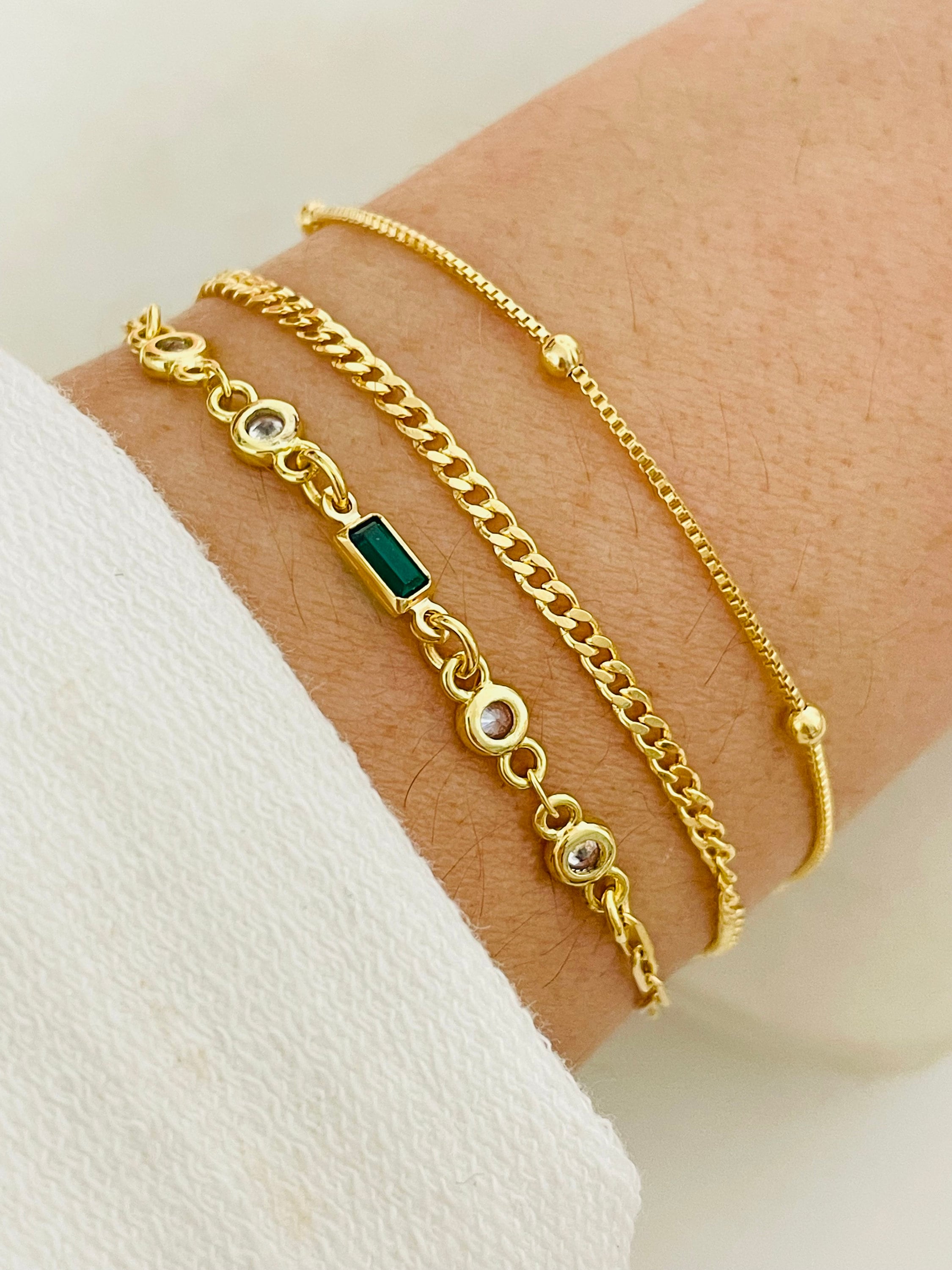 Foiled 18k gold bracelet set of 3 : Kevia | 18k Gold \u0026 Delicate Bracelet Set | Gold