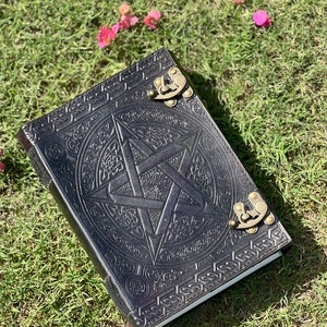 Journal en cuir Pentagone, pierre étoilée en relief, livre des écrivains de l'ombre, livre de poésie, carnet de croquis, pentacle de la wicca païenne, 10 X 13 bords, 400 pages