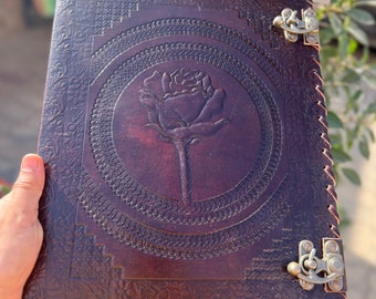 Folder skórzany Rose Flower 2/3/4 Ring Binder Folder skórzany ręcznie robiony Skórzany organizer na papier segregatorowy Folder A4 Skórzana okładka Grimoire Binder