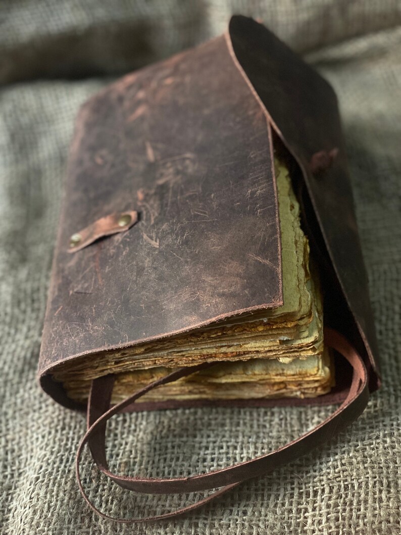 Handmade Rustic Brown Leather Journal: Vintage Key Closure Travel Diary ...