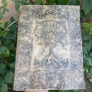 Carnet de notes en cuir Arbre de vie gaufrage Sans doublure en papier fait main Carnet en cuir Book Of Shadow Tree of life Journal Grimoire Diary