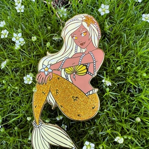 Yellow Glitter Mermaid Hard Enamel Pin
