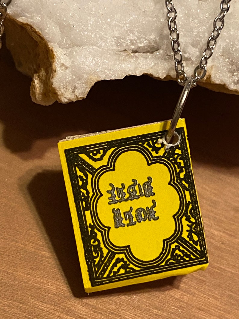 Novel Necklace