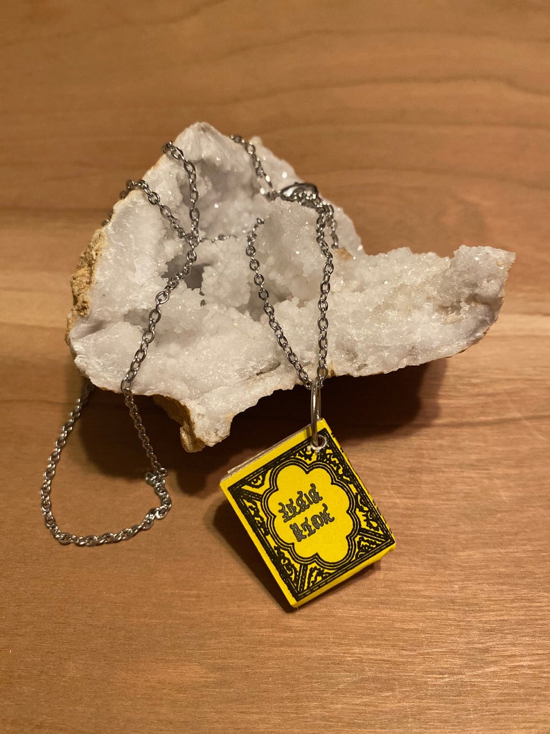 Novel Necklace