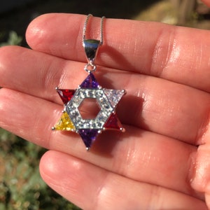 Collier étoile de David multicolore en argent sterling