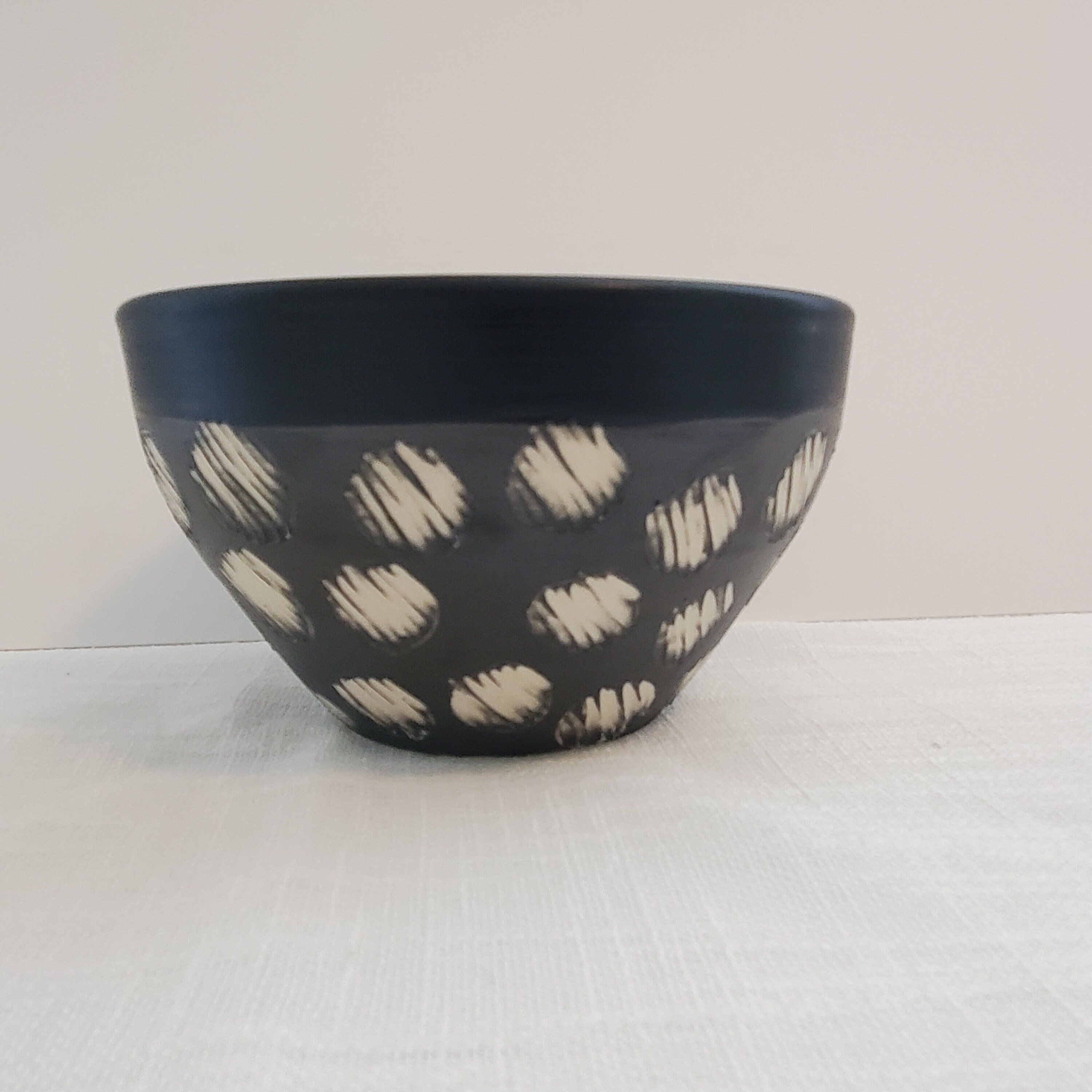 Black and White Bowl Ceramic Serving Bowl With Handcarved Etsy UK