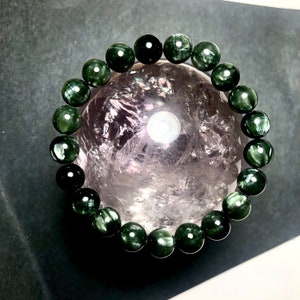 PULSERA - UNIQUE - Seraphinite 9mm Natural Handmade Crystal Green Chlorite Stone Jewel Angelic Realm Nature Spirit Cat Eye Effect